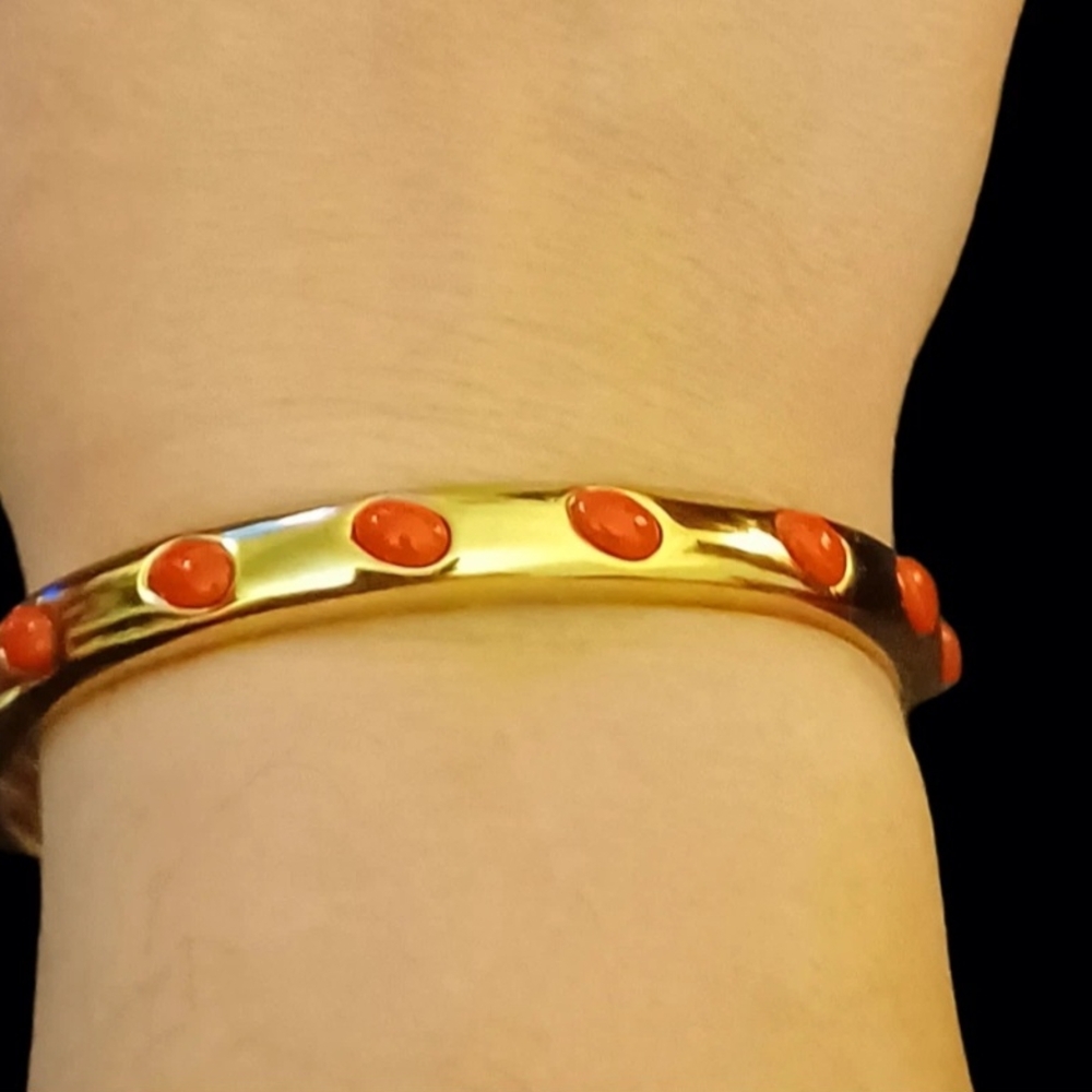J. Crew Gold Tone Faux Coral Beaded Bangle Fashion Blacelet